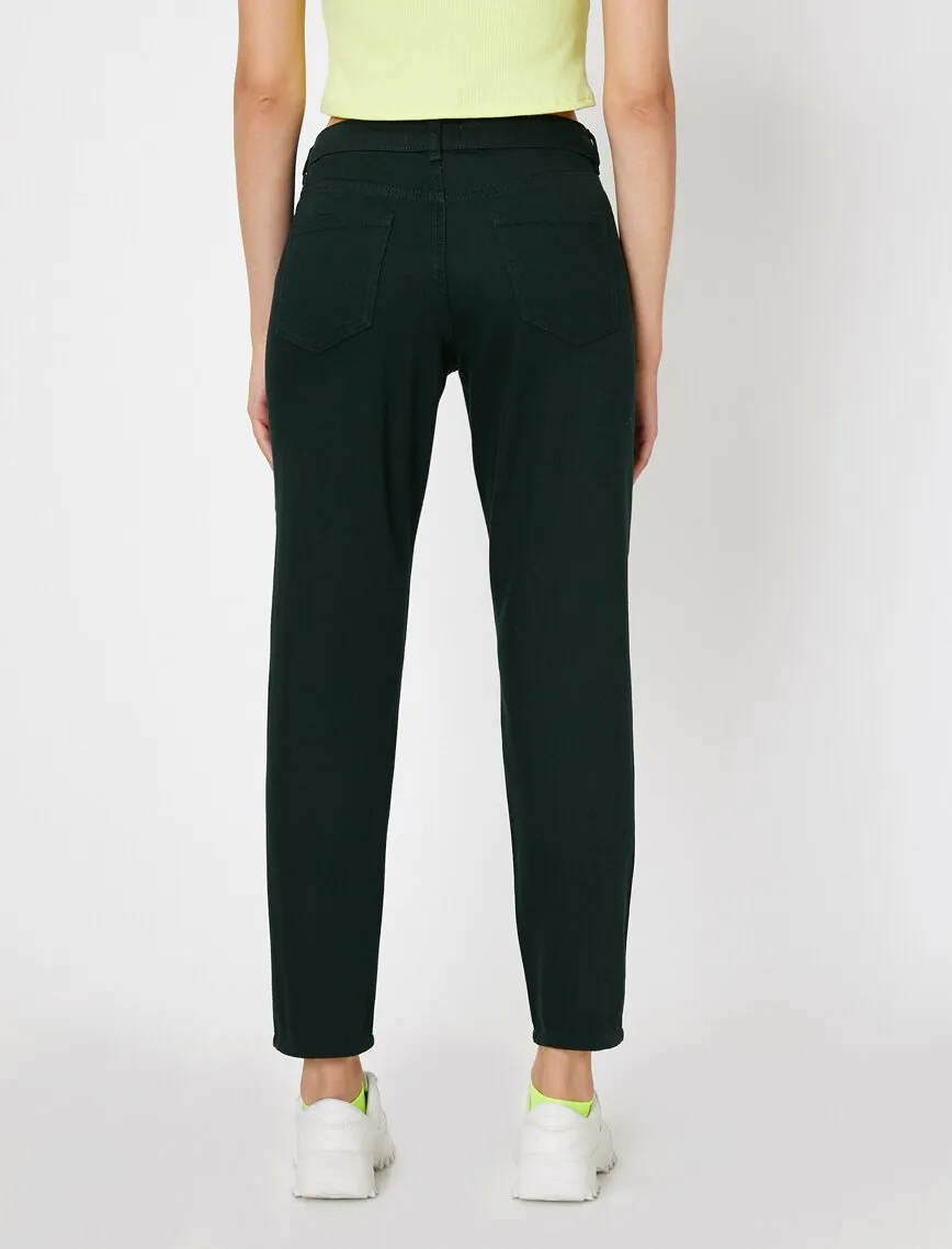 16345 Green Casual Trousers