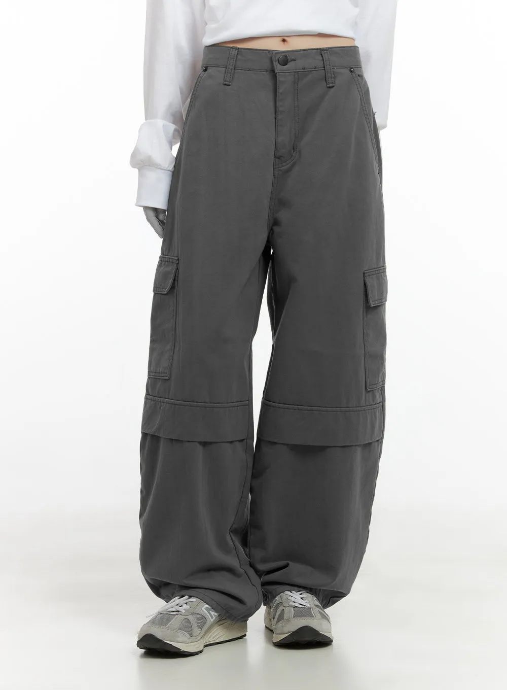 Relaxed Fit Cargo Pants CS410