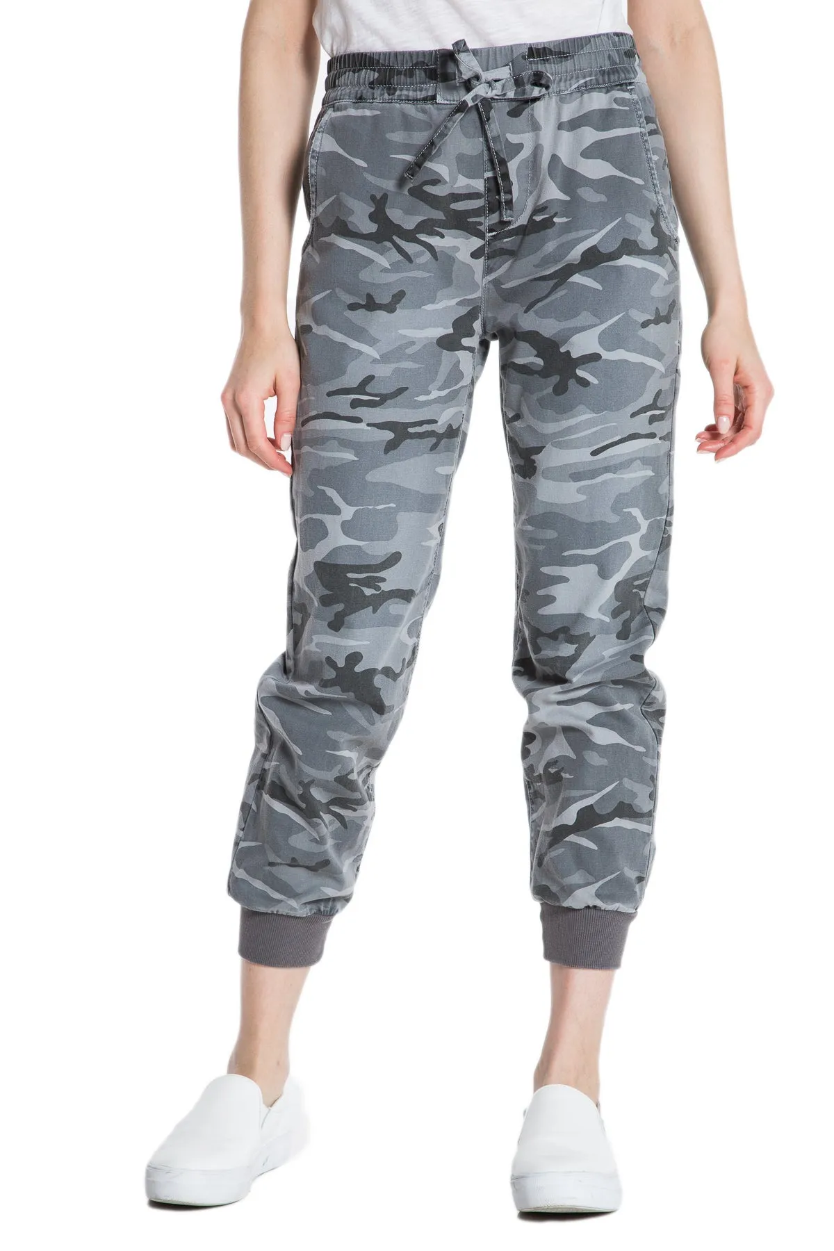 Relaxed Jogger in Charcoal Camo